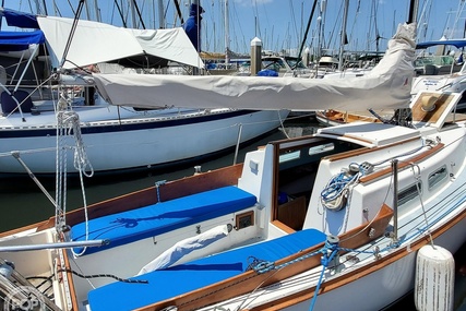 Cape Dory 25