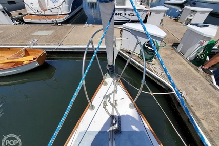 Cape Dory 25