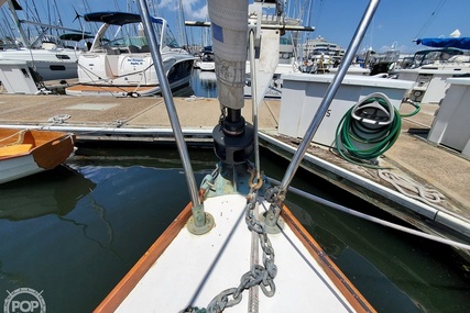 Cape Dory 25