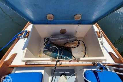 Cape Dory 25