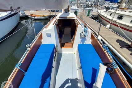 Cape Dory 25