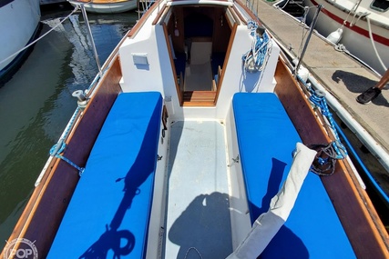 Cape Dory 25