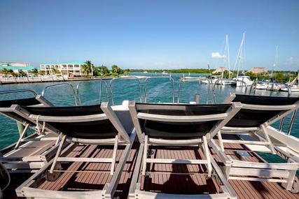 Hatteras 82 Motor Yacht