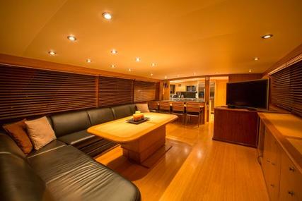 Hatteras 82 Motor Yacht