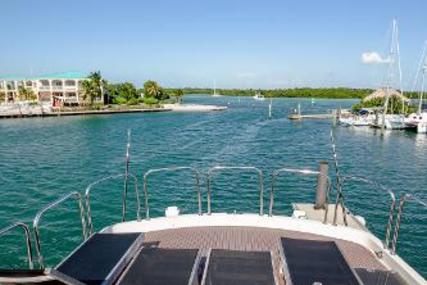 Hatteras 82 Motor Yacht