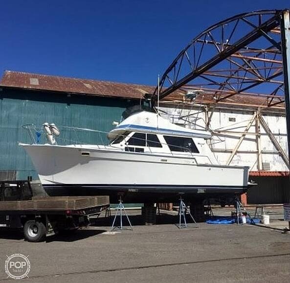 Chris Craft 34 Convertible Sedan