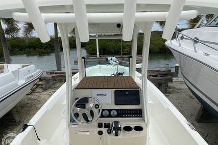 Boston Whaler 240 Dauntless Pro