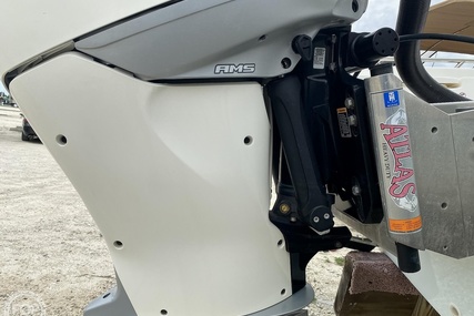 Boston Whaler 240 Dauntless Pro