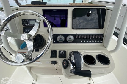 Boston Whaler 240 Dauntless Pro