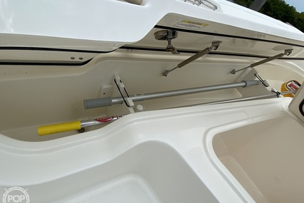 Boston Whaler 240 Dauntless Pro