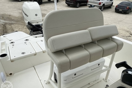 Boston Whaler 240 Dauntless Pro