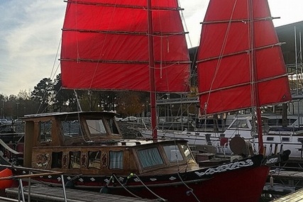 Chinese Junk 36