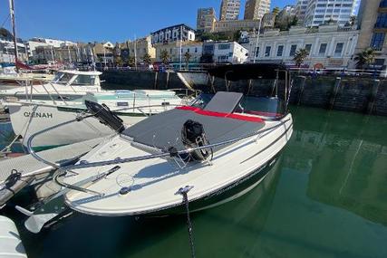 Bayliner 742R Cuddy Cabin