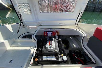 Bayliner 742R Cuddy Cabin