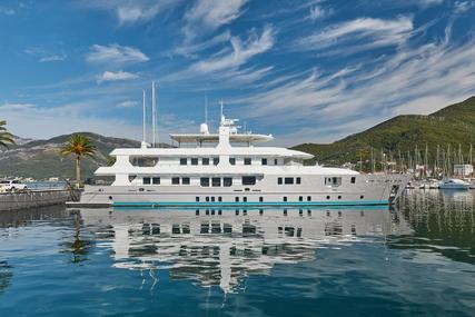 Superyacht Deep Story