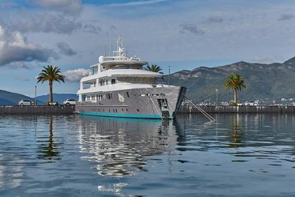 Superyacht Deep Story