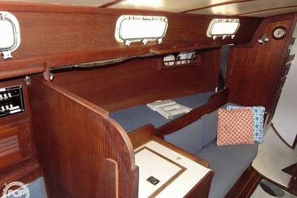 Tartan 33