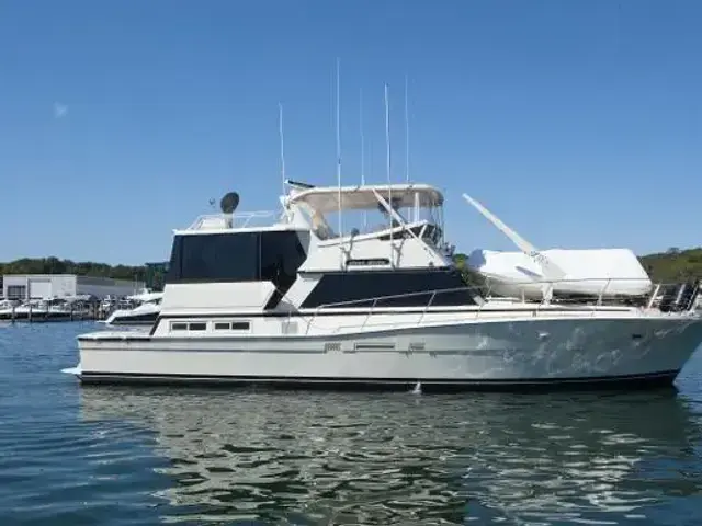 Viking 50 Cockpit Motoryacht