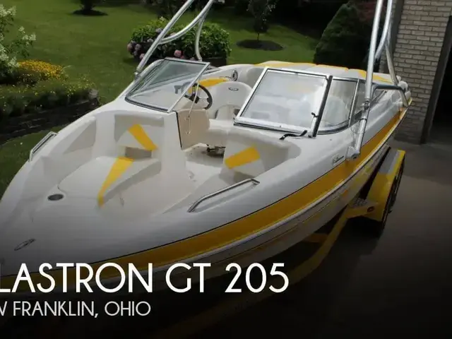 GT 205 - Glastron