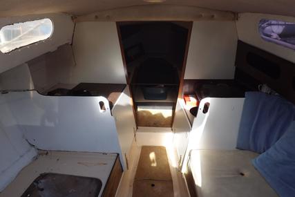 Achilles 24 Triple Keel