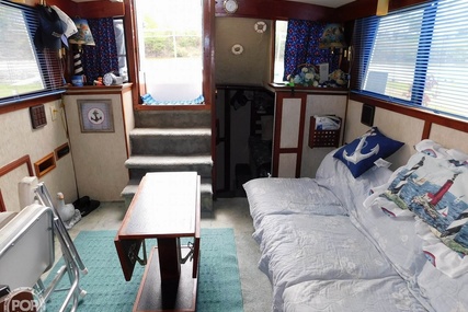 Carver 3207 Aft Cabin