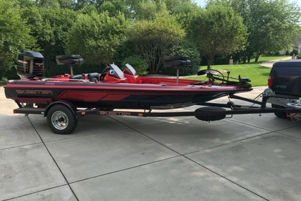 SKEETER BASS BOAT SS 90 Pro