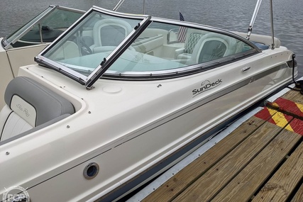 Sea Ray 230 Sundeck