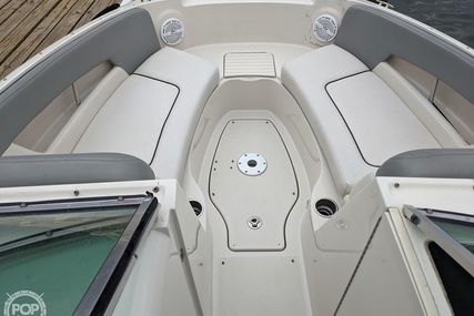 Sea Ray 230 Sundeck