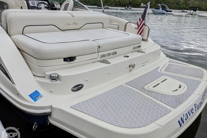 Sea Ray 230 Sundeck