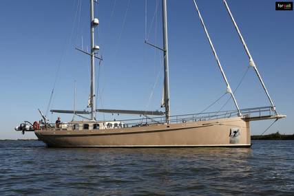 Puffin Yachts Classic 58