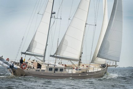 Puffin Yachts Classic 58