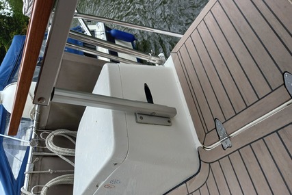 Broom Ocean 31