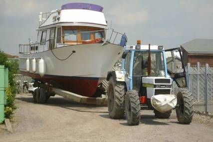 Chung Hwa Boats (CHB} CHB Puget Trawler 36