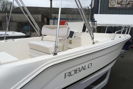 Robalo R160 Centre Console (not boston whaler white shark edgewater)