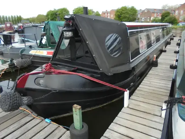 Liverpool 61ft Narrowboat called Black Pearl