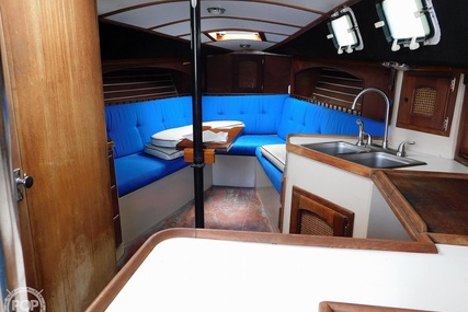 Lancer Yachts 36