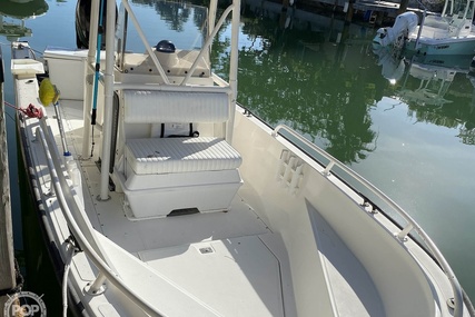 Boston Whaler 22 Guardian