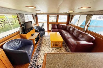 Angel Custom Skylounge Pilothouse