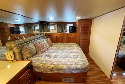 Angel Custom Skylounge Pilothouse