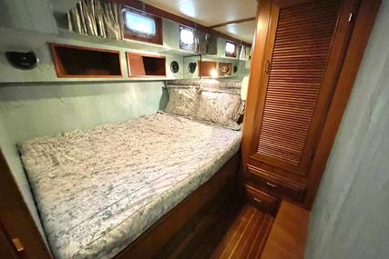 Angel Custom Skylounge Pilothouse