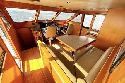 Angel Custom Skylounge Pilothouse