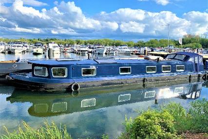 Wide Beam Narrowboat Metrofloat 60 x 12 Enclosed Cratch