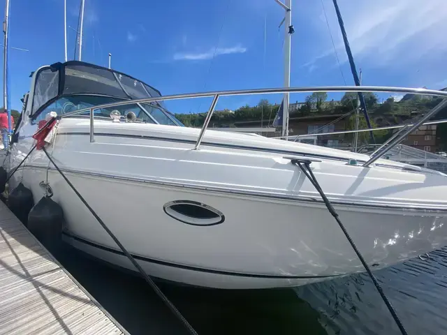 Rinker Express Cruiser 280