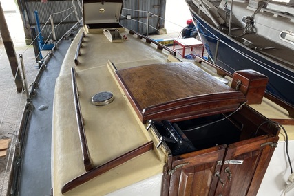 Custom Boats Holman 26