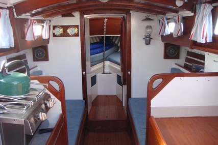 Custom Boats Holman 26