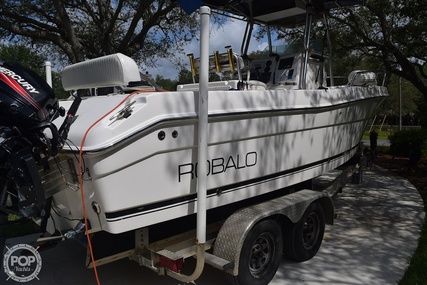 Robalo R230