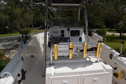 Robalo R230