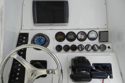 Contender 35 Express Side Console