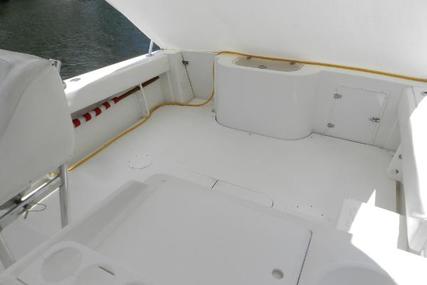 Contender 35 Express Side Console