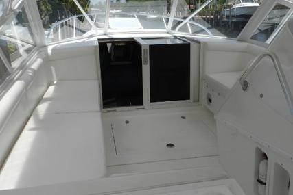 Contender 35 Express Side Console